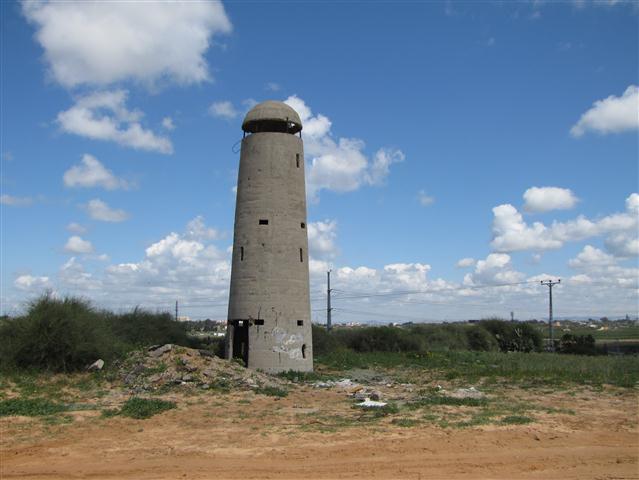 קובץ:Rehovot defence tower.jpg