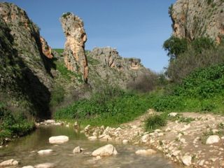 Wadi amud.jpg